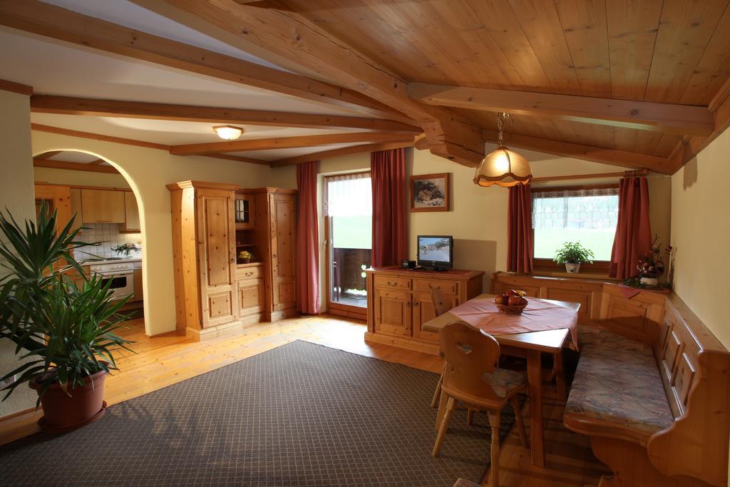 Gaestehaus Hoelzl Itter Room photo