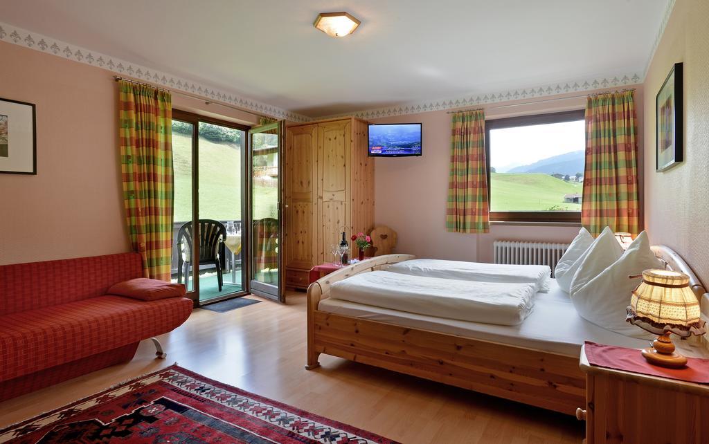 Gaestehaus Hoelzl Itter Room photo